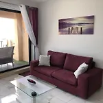 Sea View 2 Bed Close To