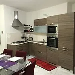 Sea View 2 Bed Close To Appartement *