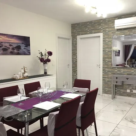 Sea View 2 Bed Close To Marsaskala