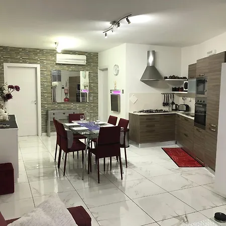 Apartman Sea View 2 Bed Close To *