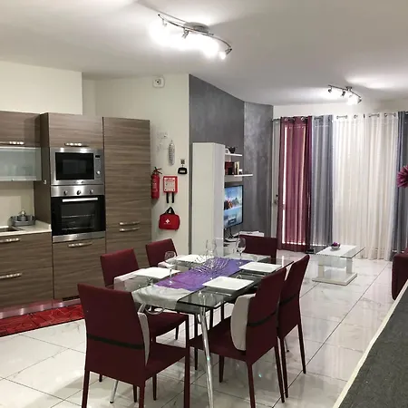 Sea View 2 Bed Close To * Marsaskala