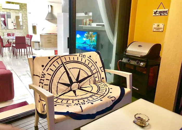 Sea View 2 Bed Close To Apartment