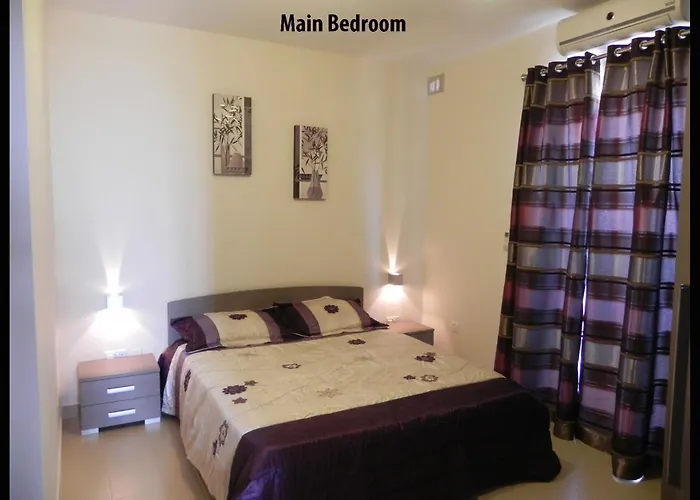 Sea View 2 Bed Close To Apartment Marsaskala