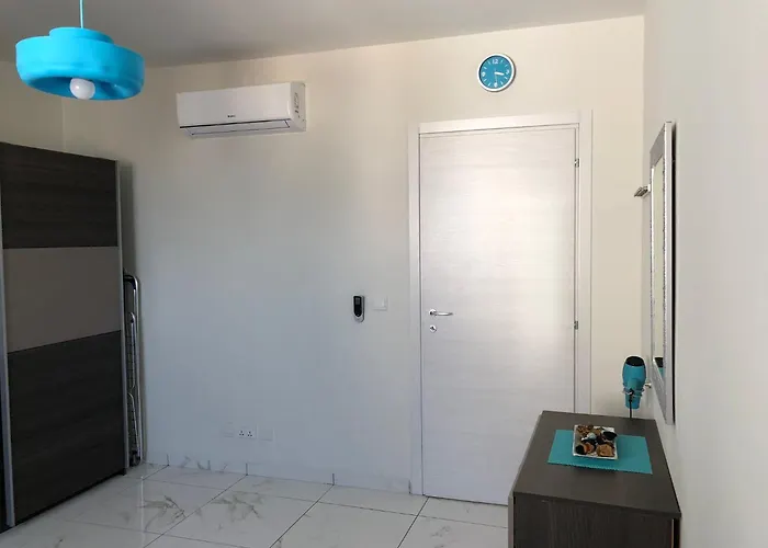 Sea View 2 Bed Close To Marsaskala